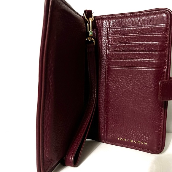 Tory Burch Authentic Goldtone Chain Slingbag & Wristlet/CP case Leather Burgundy - Picture 16 of 16